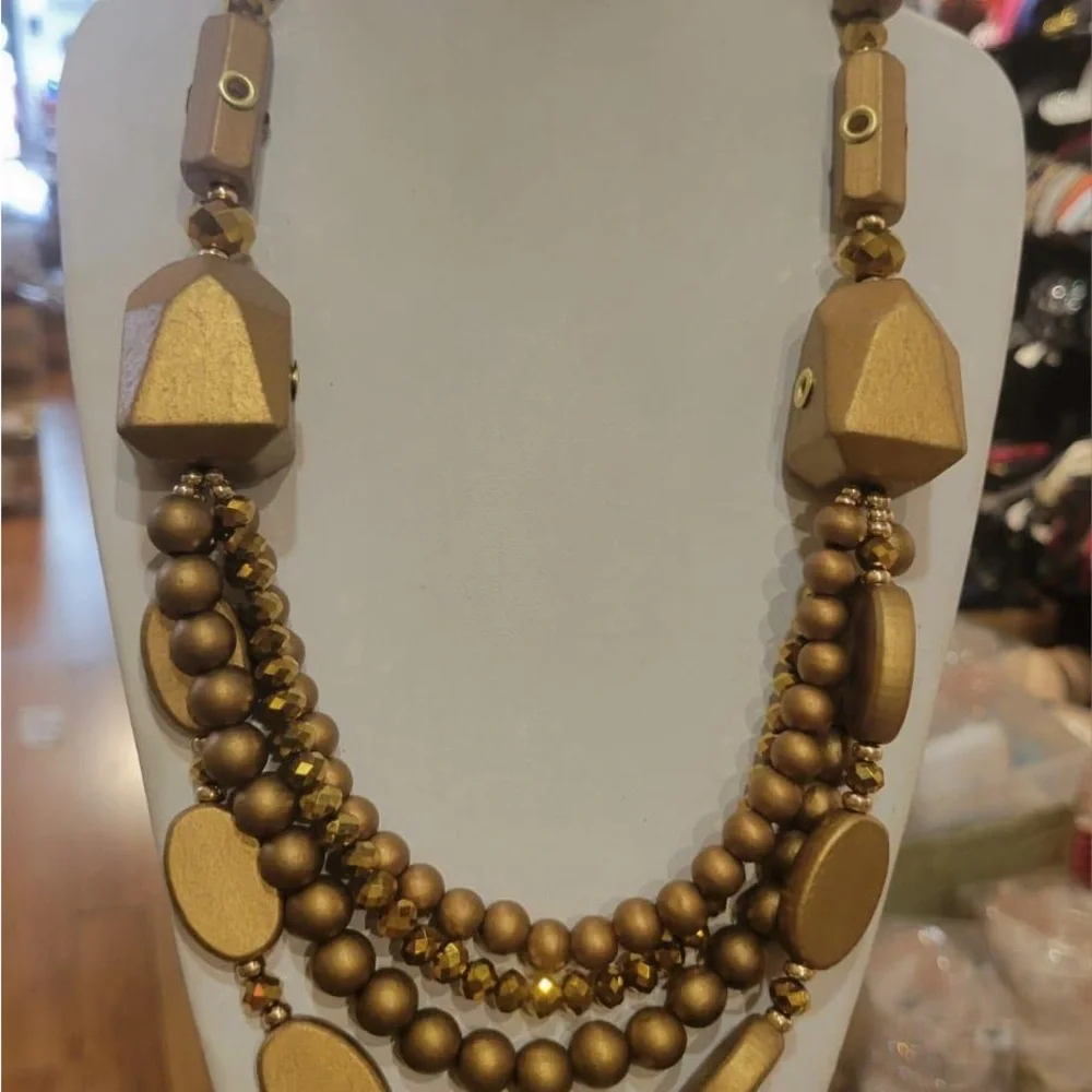 Elegant Gold Beaded Necklace - Picture 1 of 1